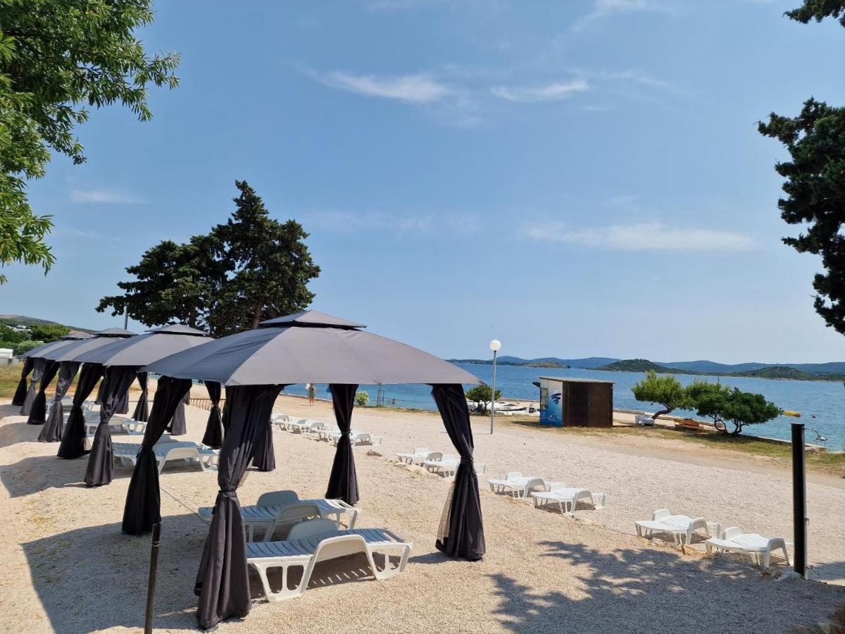 סבטי פטר 5 Meters From The Sea With Private Beach - 70M2 Colibri Sunset Apartments מראה חיצוני תמונה