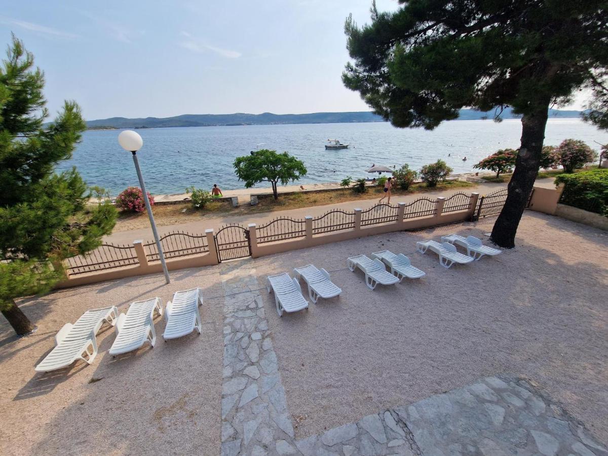 סבטי פטר 5 Meters From The Sea With Private Beach - 70M2 Colibri Sunset Apartments מראה חיצוני תמונה